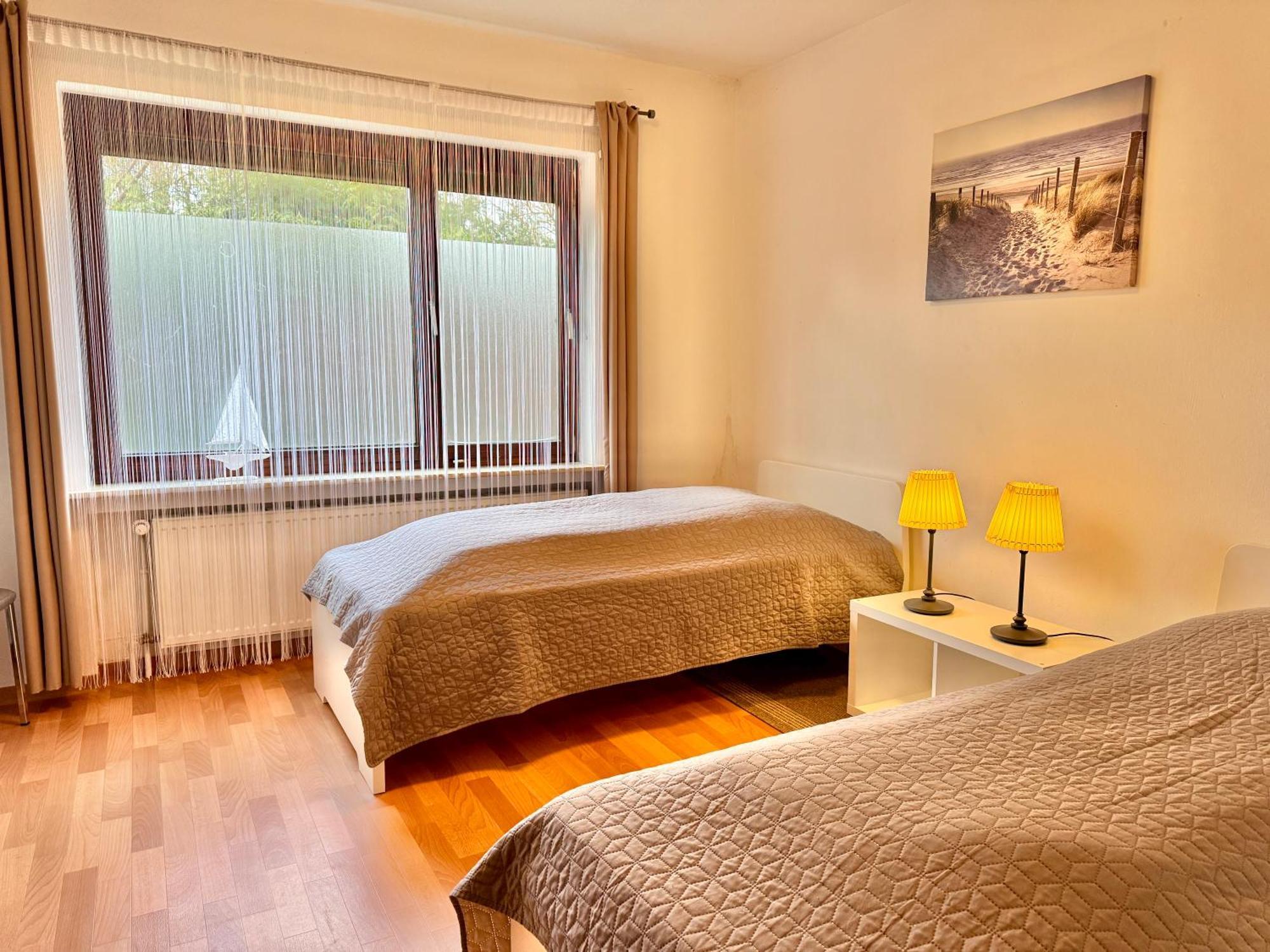 Ferienwohnung Im Erdgeschoss Mit Eingezaeunten Garten Und Terrasse Aurich Luaran gambar