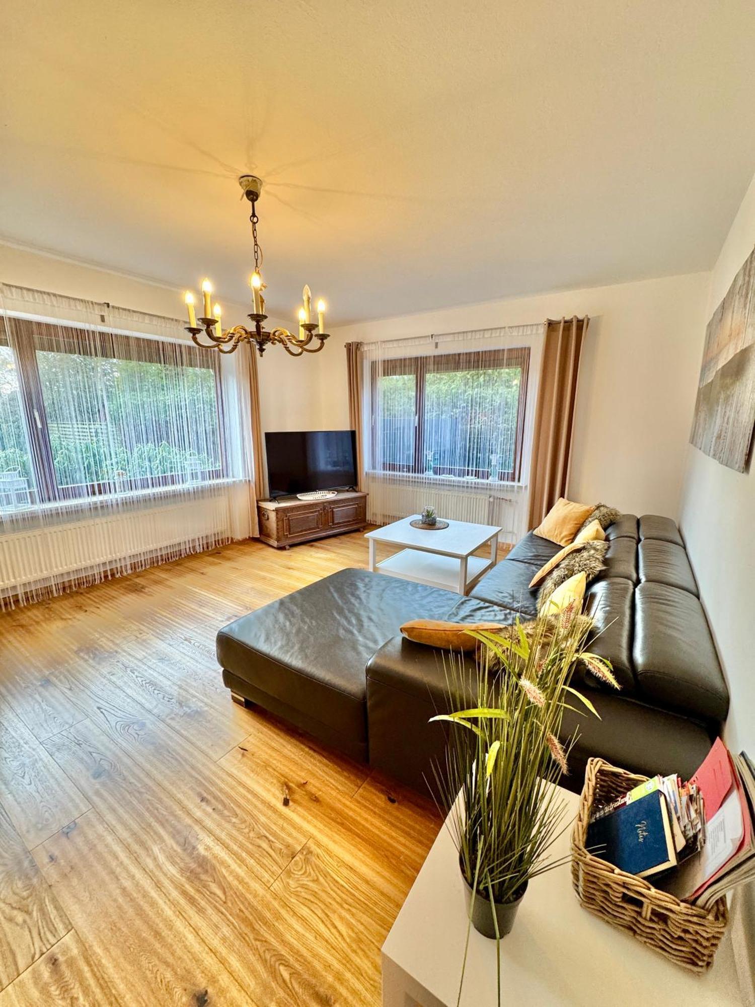 Ferienwohnung Im Erdgeschoss Mit Eingezaeunten Garten Und Terrasse Aurich Luaran gambar